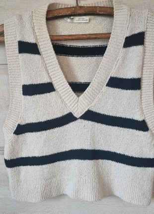 Pull sans manche rayé, marke: Pull & Bear, zustand: Sehr gut, größe: M / 38 / 10, 5,00 €, 5,95 € inklusive Vinted-Käuferschutz