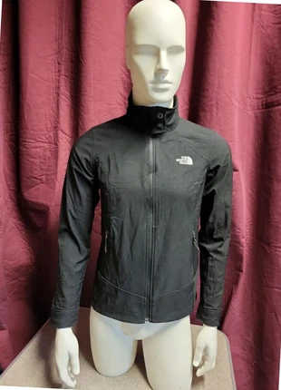 Veste coupe-vent femme The North Face - Taille M, marque: The North Face, état: Très bon état, taille: M / 38 / 10, 22,00 €, 23,80 € Protection acheteurs (Pro) incluse