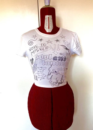 Maglia bianca crop aesthetic streetwear, brand: Bershka, condizioni: Ottime, taglia: M / IT 42 / EU 38, €5.00, €5.95 include la Protezione acquisti