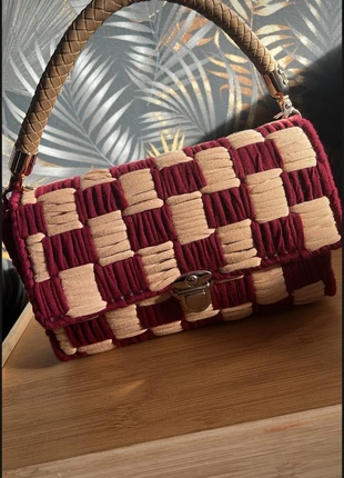 👜 Sac fait main tressé bordeaux & beige, marca: Fait Main, estado: Nuevo sin etiquetas, 25,00 €, 26,95 € Protección al comprador incluida