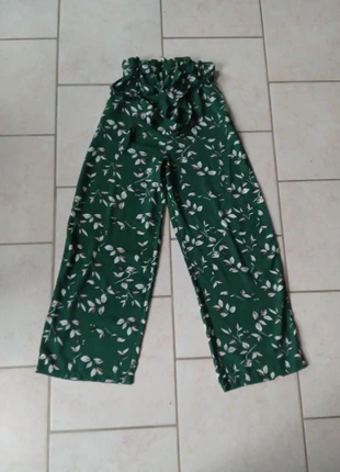 Pantalon léger shein taille 34, marke: Shein, zustand: Sehr gut, größe: XS / 34 / 6, 5,00 €, 5,95 € beinhaltet Vinted-Käuferschutz Pro