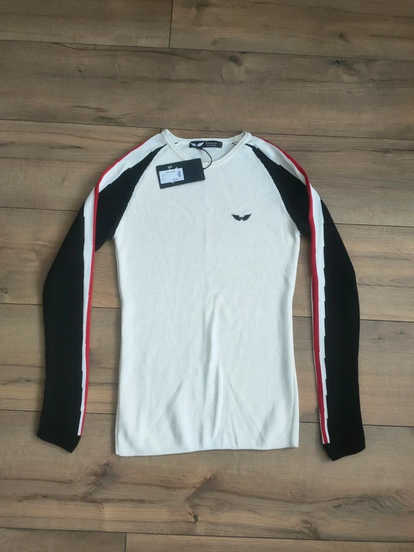 Pull blanc et noir barbossa L homme