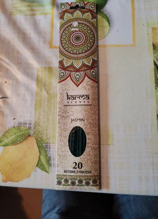 Bâton d encens 20 pieces jasmin marque karma, marque: Karma, état: Neuf avec étiquette, 2,00 €, 2,80 € Protection acheteurs incluse