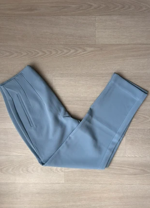 Pantalon tailleur bleu Stradivarius taille 36 très bon état, brand: Stradivarius, condition: Very good, size: S / 36 / 8, €12.99, €14.34 includes Buyer Protection
