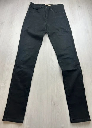 Jeans Levi's Femme 721 Coupe Skinny Taille Haute Noir Taille 36, marke: Levi's, zustand: Sehr gut, größe: S / 36 / 8, 18,00 €, 19,60 € beinhaltet Vinted-Käuferschutz Pro