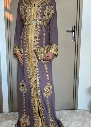 Caftan taupe, marke: Fait Main, zustand: Zufriedenstellend, größe: Einheitsgröße, 50,00 €, 53,20 € inklusive Vinted-Käuferschutz
