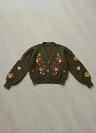 Vintage Cardigan Tricot Vert Kaki Broderie Florale Manches Ballons Rétro, brand: Vintage Dressing, condition: Very good, size: M / 38 / 10, €54.90, €58.35 includes Buyer Protection