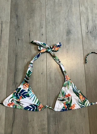 Haut de maillot motif fleurs, marque: Inconnu, état: Neuf sans étiquette, taille: XS / 34 / 6, 1,00 €, 1,75 € Protection acheteurs incluse