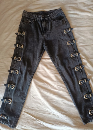 Pantalón vaquero negro con hebilla punk, marque: y2k, état: Neuf sans étiquette, taille: S / 36 / 8, 20,00 €, 21,70 € Protection acheteurs incluse