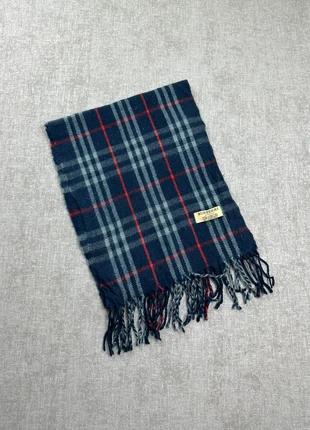Écharpe Burberry bleu marine, marke: Burberry, zustand: Sehr gut, 45,00 €, 47,95 € beinhaltet Vinted-Käuferschutz Pro