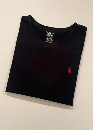 T-shirt Ralph Lauren Polo noir col V – logo rouge – Taille XL, merk: Ralph Lauren, staat: Heel goed, maat: XL, € 17,00, € 18,55 inclusief Kopersbescherming Pro