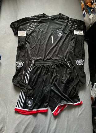 Neuer 1 XL, merk: geen merk, staat: Heel goed, maat: XL, € 10,00, € 11,20 inclusief Kopersbescherming