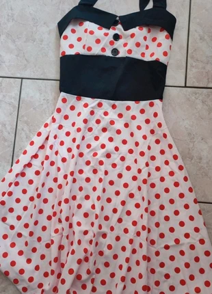 Robe pin-up rétro à pois rouges taille 40, brand: Shein, condizioni: Nuovo senza cartellino, taglia: L / IT 44 / EU 40, €10.00, €11.20 include la Protezione acquisti
