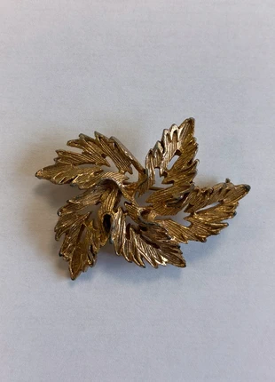 Broche vintage feuille dorée, état: Bon état, 5,00 €, 5,95 € Protection acheteurs incluse