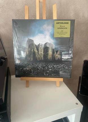 Ntm anthologie, staat: Heel goed, € 30,00, € 32,20 inclusief Kopersbescherming