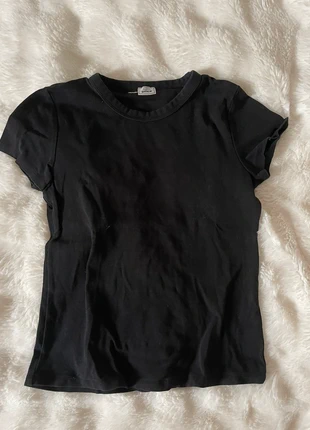 t shirt basique pinkie noir, marke: Pinkie, zustand: Sehr gut, größe: S / 36 / 8, 5,00 €, 5,95 € inklusive Vinted-Käuferschutz