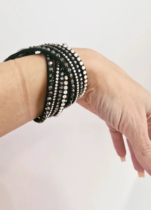 Y2k -Leder Armband oder Halskette mit Steinen, zustand: Sehr gut, 9,00 €, 10,15 € inklusive Vinted-Käuferschutz