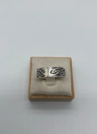 BB3- Bague argent 925 motif celtique entrelacé – taille 62, merk: Vintage Dressing, staat: Heel goed, maat: 60.9 mm / 19.4 mm Ø, € 24,00, € 25,90 inclusief Kopersbescherming Pro