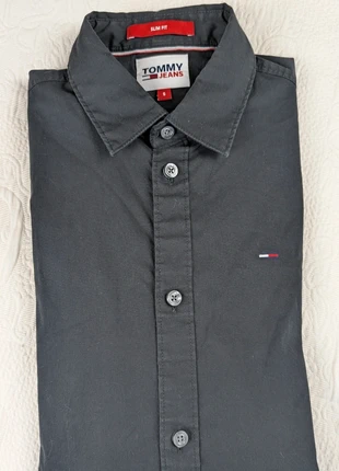 Tommy Hilfiger chemise manche longue slim fit taille S couleur noire très bon état, brand: Tommy Hilfiger, condizioni: Ottime, taglia: S, €17.90, €19.50 include la Protezione acquisti