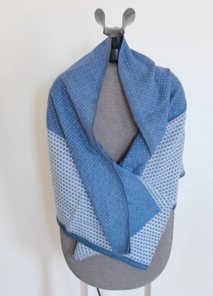 Scotch & Soda Blue Wool Blend Polka Dot Scarf 173x54 cm, marque: Scotch & Soda, état: Neuf sans étiquette, 14,00 €, 15,40 € Protection acheteurs incluse