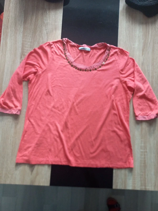 Tee-shirt femme T.4 - photo numéro 3