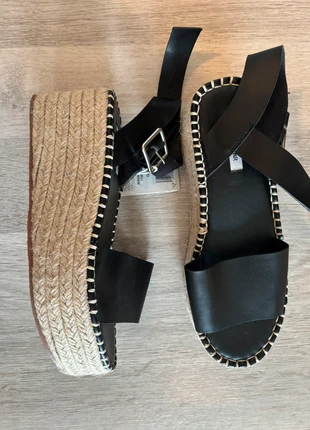 Espadrilles compensées, brand: Pull & Bear, condizioni: Nuovo con cartellino, taglia: 38, €15.00, €16.45 include la Protezione acquisti