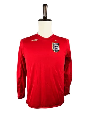 Red Umbro England 2006-08 Long Sleeve Away Football Shirt, brand: Umbro, condition: Very good, size: XL, £20.00, £21.90 includes Buyer Protection Pro