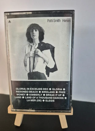 Patti Smith – Horses (Cassette audio vintage), estado: Bueno, 9,00 €, 10,15 € Protección al comprador incluida