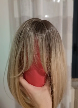 Parrucca sintetica corta bionda con frangia – taglio Bob sfumato, condizioni: Nuovo con cartellino, €25.00, €26.95 include la Protezione acquisti