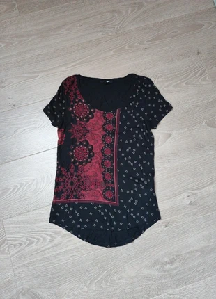 T shirt Desigual vintage, état: Très bon état, taille: S / 36 / 8, 5,00 €, 5,95 € Protection acheteurs incluse