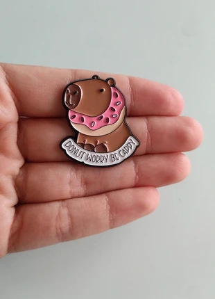 Pins capybara avec donut <donut worry be cappy>, état: Neuf sans étiquette, 2,90 €, 3,75 € Protection acheteurs incluse