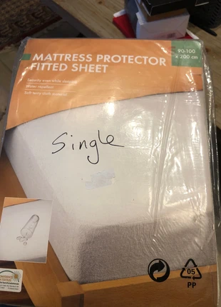 Mattress protector fitted sheet, brand: Horizont, condition: New with tags, size: Single, £6.00, £7.00 includes Buyer Protection