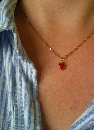 Collier acier inoxydable doré – Petit cœur rouge intense, brand: acier inoxydable, condition: Very good, €8.00, €9.10 includes Buyer Protection Pro