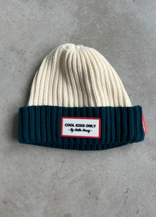 Muts Hello Hossy, merk: Hello Hossy, staat: Heel goed, € 8,00, € 9,10 inclusief Kopersbescherming