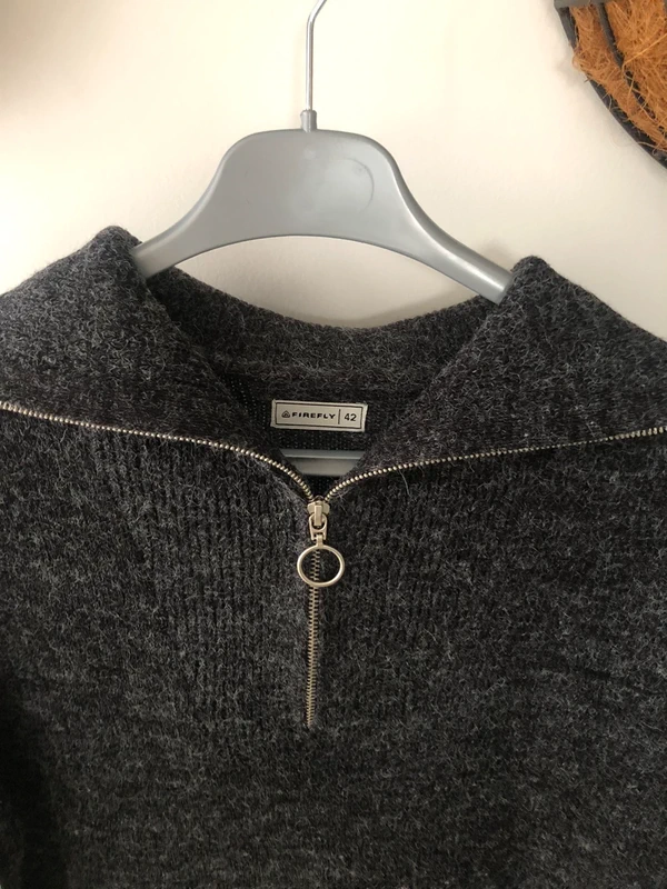 Robe pull anthracite Taille 42 neuve - photo numéro 4