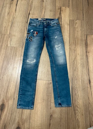Jean Teddy Smith - Taille W29 - Neuf avec étiquette, marque: Teddy Smith, état: Neuf avec étiquette, taille: W29 | FR 38, 7,00 €, 8,05 € Protection acheteurs incluse