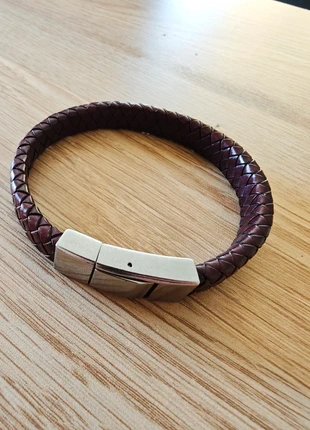 Bracelet en cuir brun, état: Très bon état, 4,00 €, 4,90 € Protection acheteurs incluse