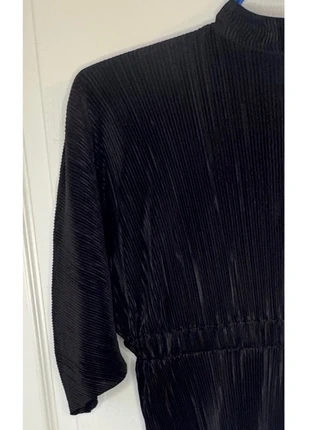 Robe plissée noire ASOS mi-longue chauve-souris col montant Taille 38/M, brand: ASOS, condition: Very good, size: M / 38 / 10, €10.00, €11.20 includes Buyer Protection