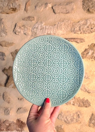 Lot de 5 assiettes Inari en grès émaillé motif relief, marca: Inari, estado: Nuevo sin etiquetas, 9,00 €, 10,15 € Protección al comprador incluida