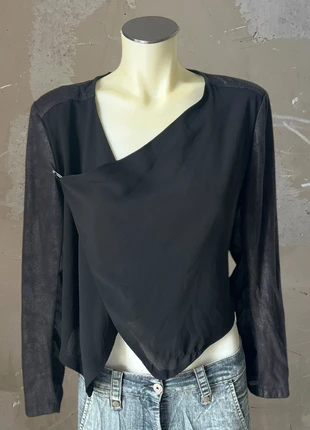 Veste courte noire bi matière à détail transparence, marca: Avant Garde, estado: Muito bom, tamanho: L / 40 / 12, €28.00, €30.10 inclui Proteção do Comprador Pro