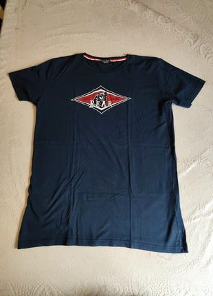 t shirt, brand: Bear, condizioni: Ottime, taglia: S, €3.00, €3.85 include la Protezione acquisti