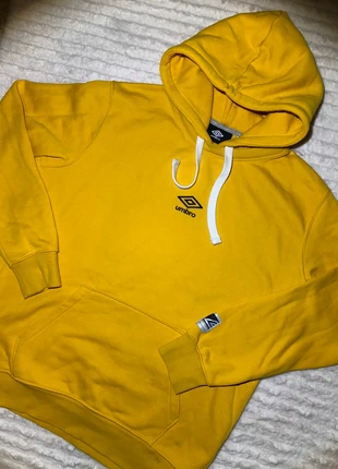 Umbro /celio collaboration sweat/hoodie Taille Xl jaune, marque: Umbro, état: Très bon état, taille: XL, 39,00 €, 41,65 € Protection acheteurs incluse