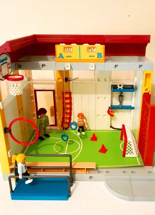 Playmobil Gymnase complet – très bon état, marque: Playmobil, état: Neuf sans étiquette, taille: 5 ans / 110 cm, 25,00 €, 26,95 € Protection acheteurs incluse