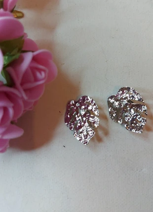 Boucles d'oreilles acier petites feuilles argentées oreilles NON percées clips, marca: Clips, estado: Muito bom, €9.90, €11.10 inclui Proteção do Comprador