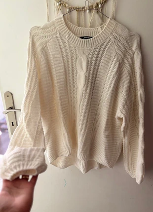 Pull femme Jennyfer - taille XS, brand: Jennyfer, condition: Very good, size: XS / 34 / 6, €1.50, €2.28 includes Buyer Protection