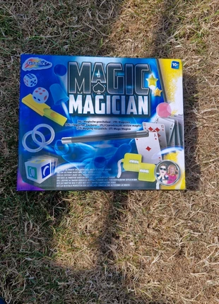 Boîte de magicien, marque: Grafix, état: Très bon état, taille: 10 ans / 140 cm, 6,00 €, 7,00 € Protection acheteurs incluse