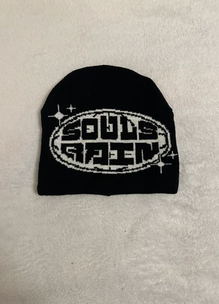 White and black Soulsrain beanie, brand: soulsrain, condition: New without tags, size: M, £2.50, £3.33 includes Buyer Protection