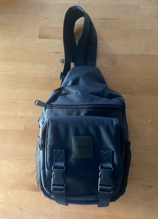 Sac bandoulière Converse noir – 6L, marca: Converse, estado: Muito bom, €16.00, €17.50 inclui Proteção do Comprador