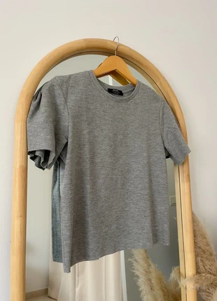 Top gris côtelé Bershka – Taille S – Manches froncées style épaulettes, marque: Bershka, état: Très bon état, taille: S / 36 / 8, 6,00 €, 7,00 € Protection acheteurs incluse
