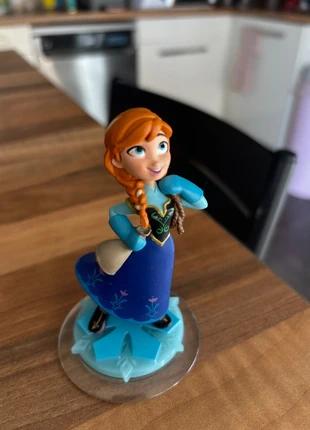 Figurine Anna Reine des neiges Disney Infinity, état: Très bon état, 6,00 €, 7,00 € Protection acheteurs incluse